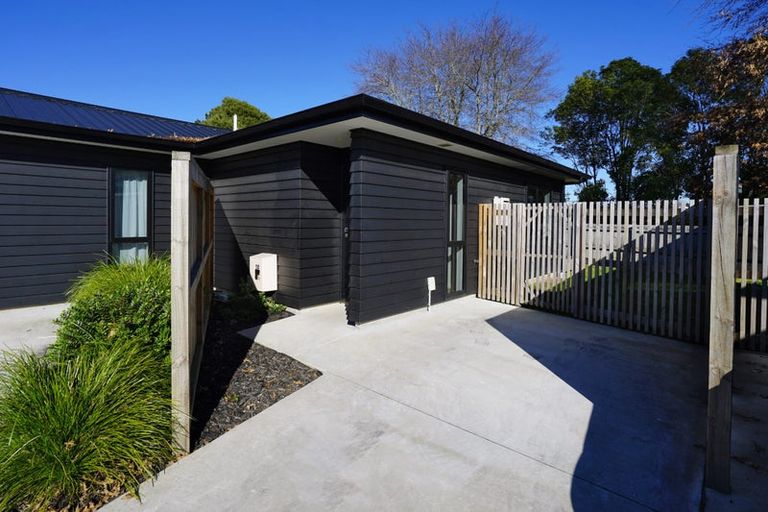 Photo of property in 59u4 Oakfield Crescent, Pukete, Hamilton, 3200