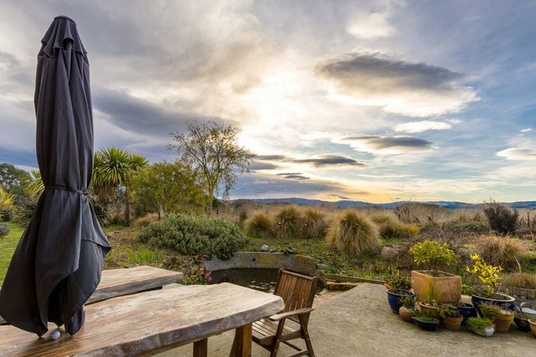 Photo of property in 409 Elephant Hill Road, Waihao Downs, Waimate, 7977