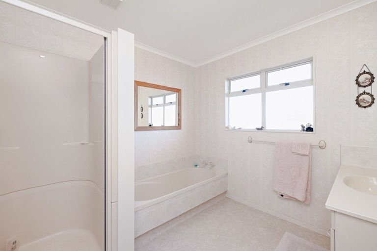 Photo of property in 64 Sapphire Drive, Hairini, Tauranga, 3112