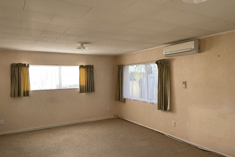 Photo of property in 16a Mako Mako Road, Levin, 5510