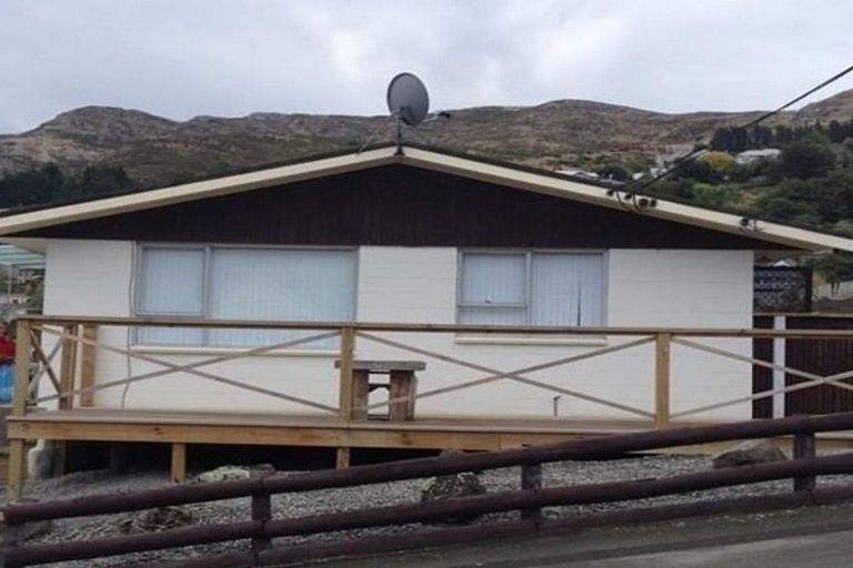 Photo of property in 41 Canterbury Street, Lyttelton, 8082