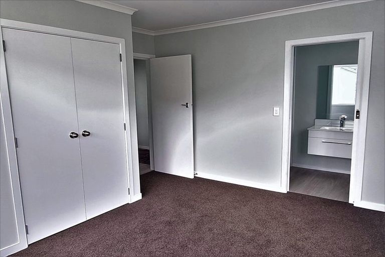 Photo of property in 15 Trent Street, Island Bay, Wellington, 6023