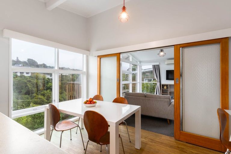 Photo of property in 15 Silverbirch Grove, Churton Park, Wellington, 6037