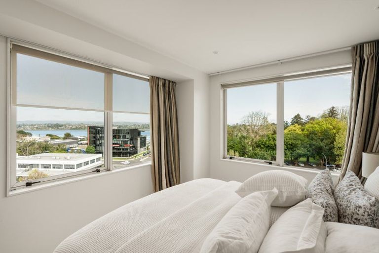 Photo of property in 1/6d Durham Street, Tauranga, 3110