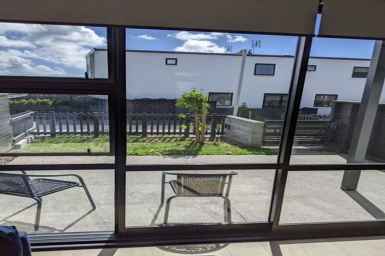 Photo of property in 34 Hobsonville Point Road, Hobsonville, Auckland, 0616