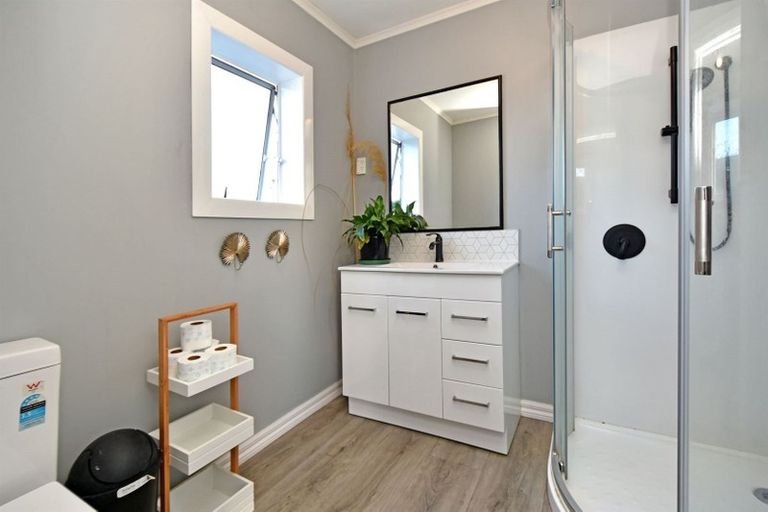 Photo of property in 7 Seymour Street, Hornby, Christchurch, 8042