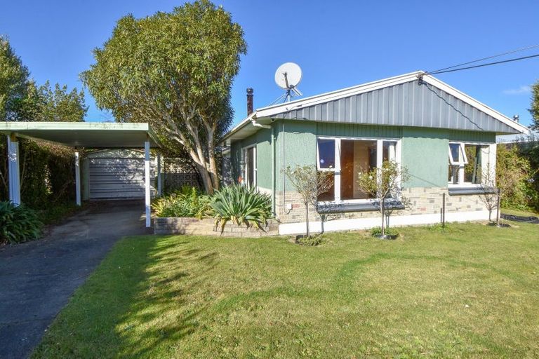 Photo of property in 27 Taverner Street, Carterton, 5713