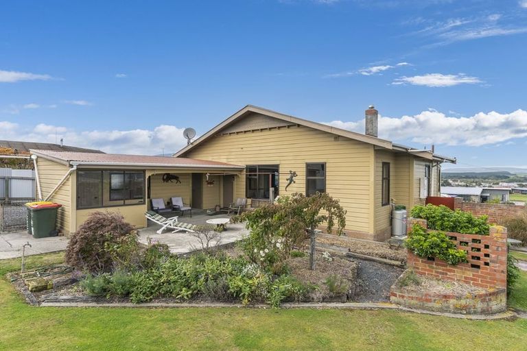 Photo of property in 11 Lowestoft Street, Balclutha, 9230