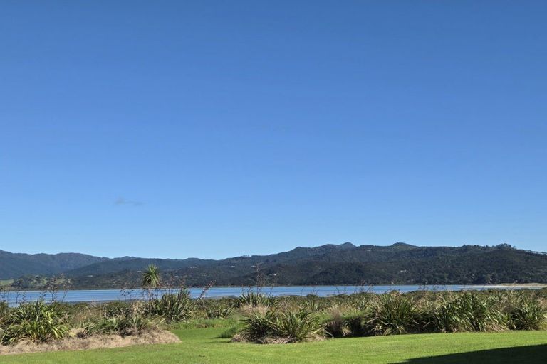 Photo of property in 137 Kelly Jade Avenue, Matarangi, Whitianga, 3592