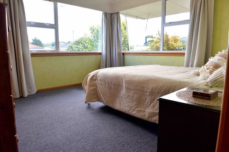 Photo of property in 16 Sandringham Street, Oamaru North, Oamaru, 9400