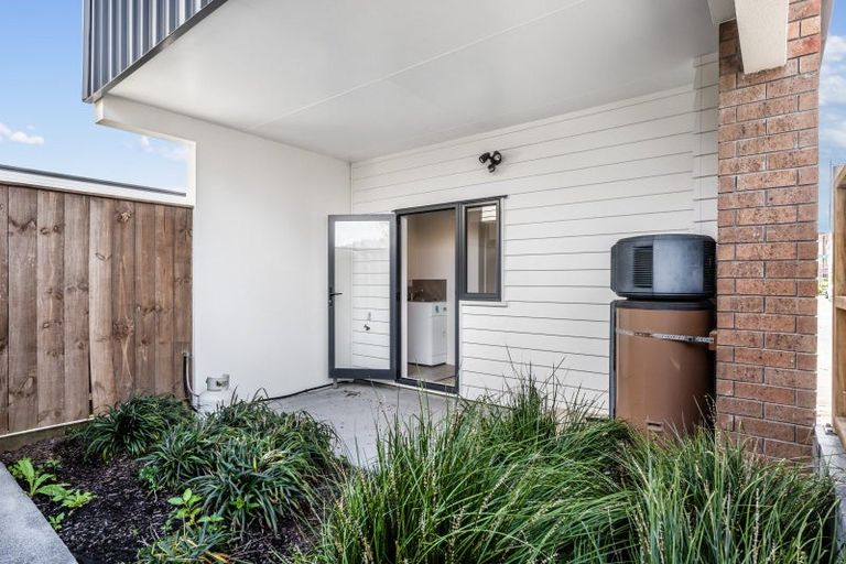 Photo of property in 162 Hobsonville Point Road, Hobsonville, Auckland, 0616