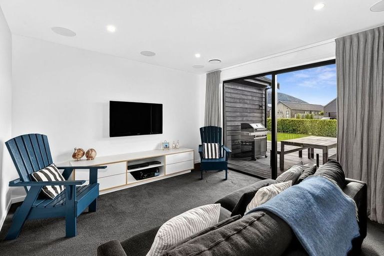 Photo of property in 72 Infinity Drive, Wanaka, 9305