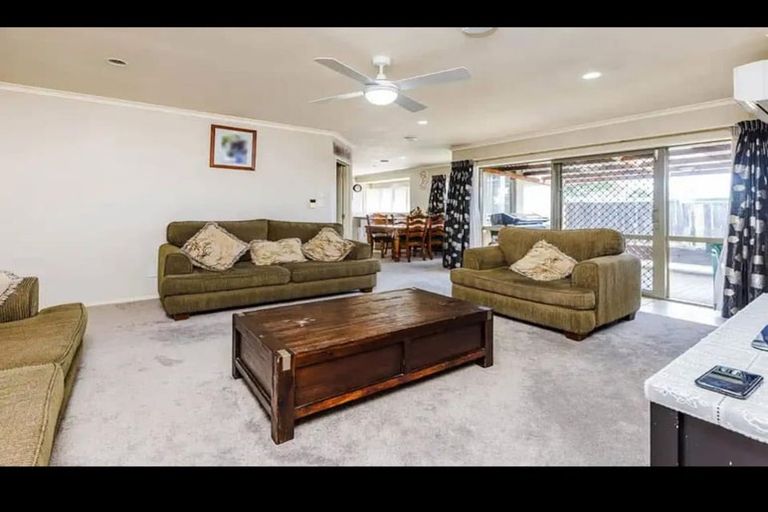 Photo of property in 52 Foxlaw Street, Randwick Park, Auckland, 2105