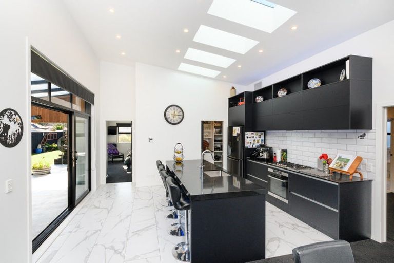 Photo of property in 1a Sherwill Street East, Feilding, 4702