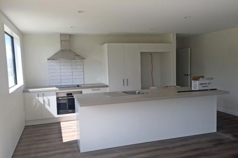 Photo of property in 38 Mount Creighton Crescent, Wanaka, 9305