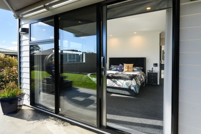 Photo of property in 1a Sherwill Street East, Feilding, 4702