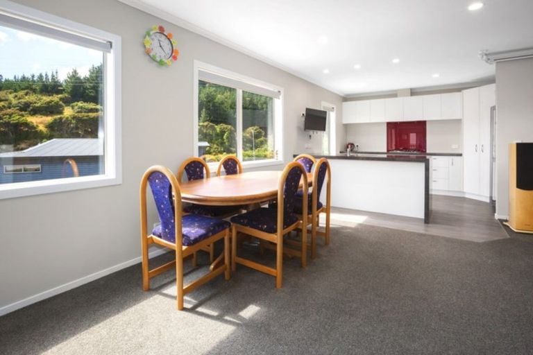 Photo of property in 136 Navigation Drive, Whitby, Porirua, 5024