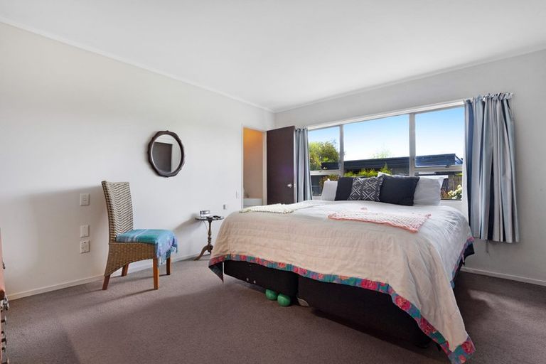 Photo of property in 3 Revell Court, Pukekohe, 2120
