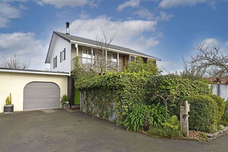 Photo of property in 16 Steadman Road, Broomfield, Christchurch, 8042