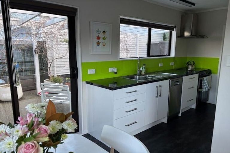 Photo of property in 2c Cashmere Avenue, Khandallah, Wellington, 6035