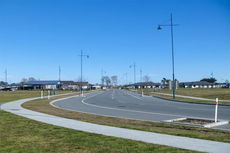 Photo of property in 57 Te Hurunui Drive, Pegasus, 7612