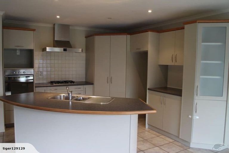 Photo of property in 2 Shiraz Place, Rototuna, Hamilton, 3210