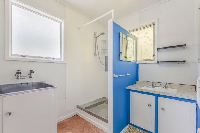 Photo of property in 3b Taranaki Street, Picton, 7220