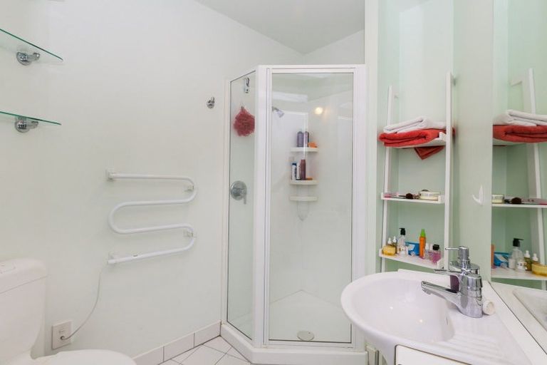 Photo of property in Terrace Garden Apartments, 8b/120 The Terrace, Wellington Central, Wellington, 6011