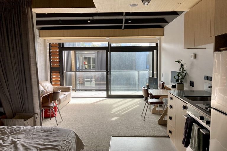 Photo of property in Vedado Apartments, 307/41u Hopper Street, Mount Cook, Wellington, 6011