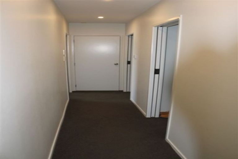 Photo of property in 3/12 Rimu Street, New Lynn, Auckland, 0600