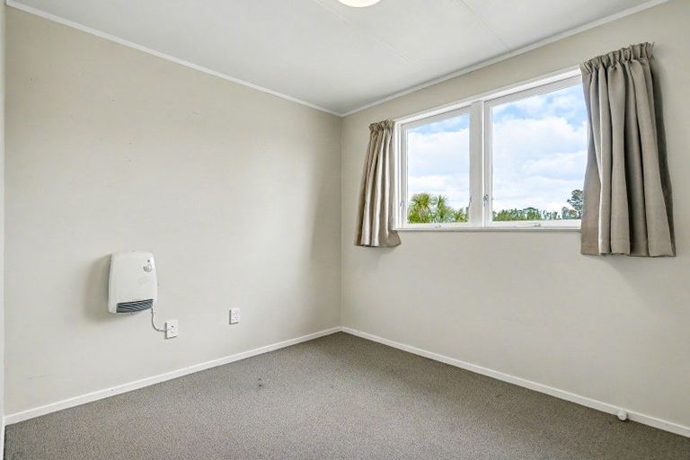Photo of property in 5 Cresta Place, Onerahi, Whangarei, 0110