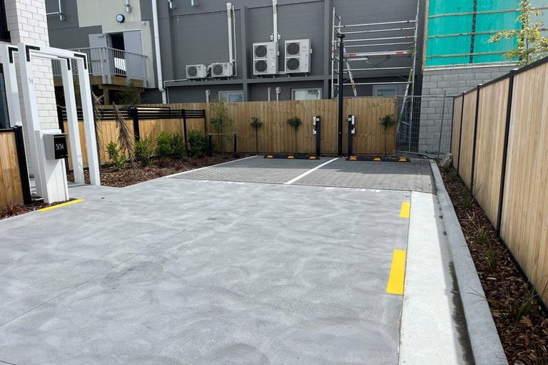 Photo of property in 2/34 Mohua Lane, Upper Riccarton, Christchurch, 8041