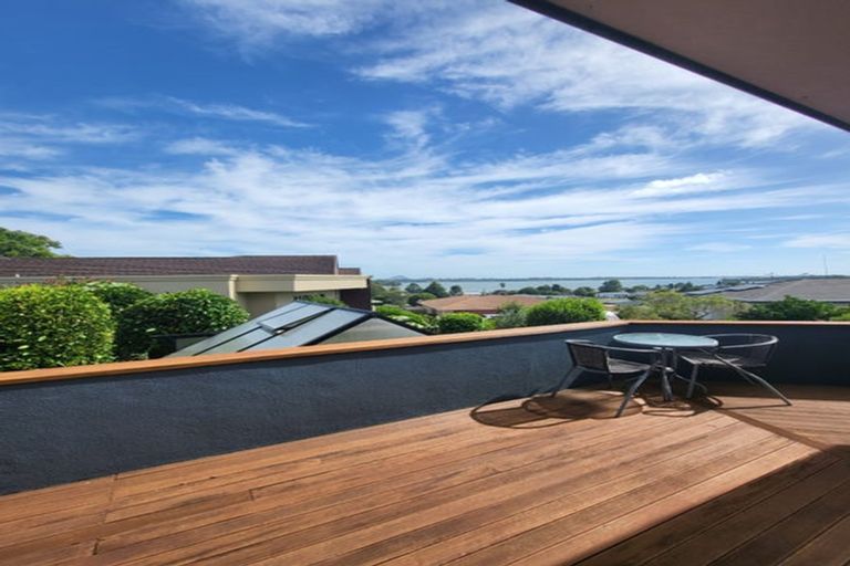 Photo of property in 3 Oakland Way, Welcome Bay, Tauranga, 3112