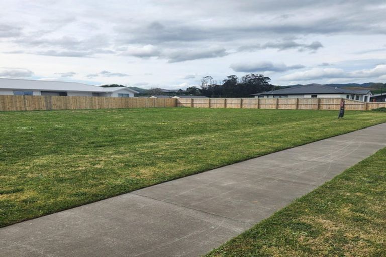 Photo of property in 27 Allan Avenue, Lytton West, 4071