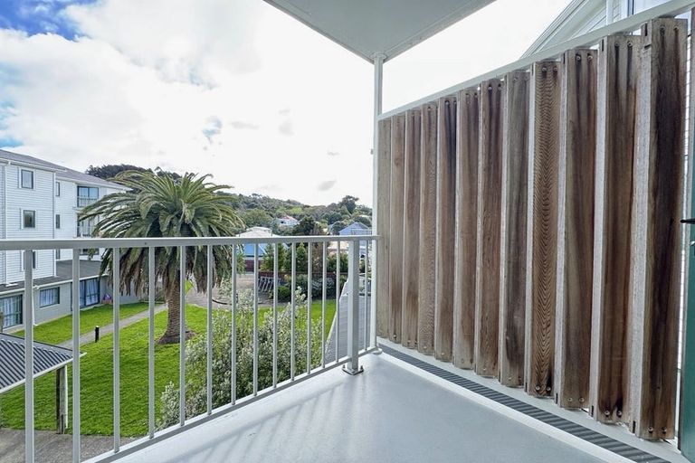Photo of property in Palm Grove Apartments, 7/13c Palm Grove, Berhampore, Wellington, 6023