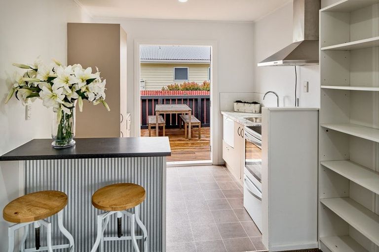 Photo of property in 3/14 Jillett Street, Titahi Bay, Porirua, 5022