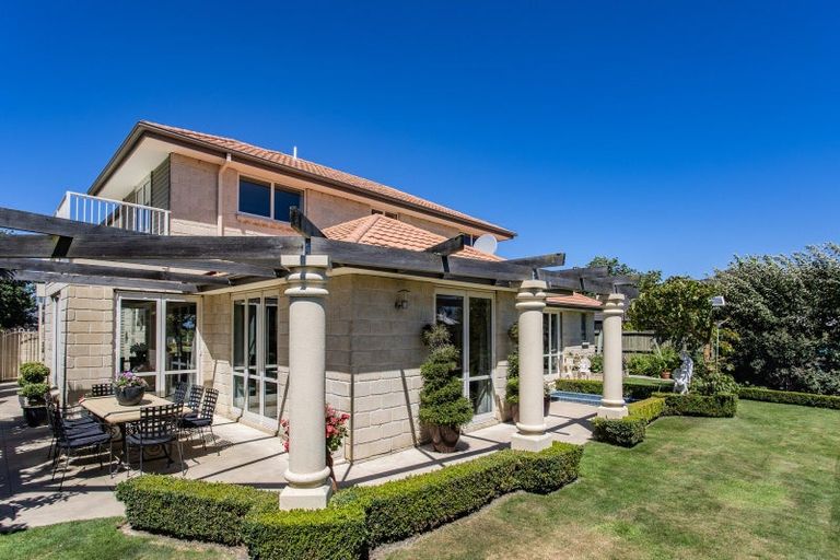 Photo of property in 11 Oakwood Drive, Rangiora, 7400