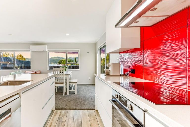 Photo of property in 31 Cambridge Road, Riverhead, 0820