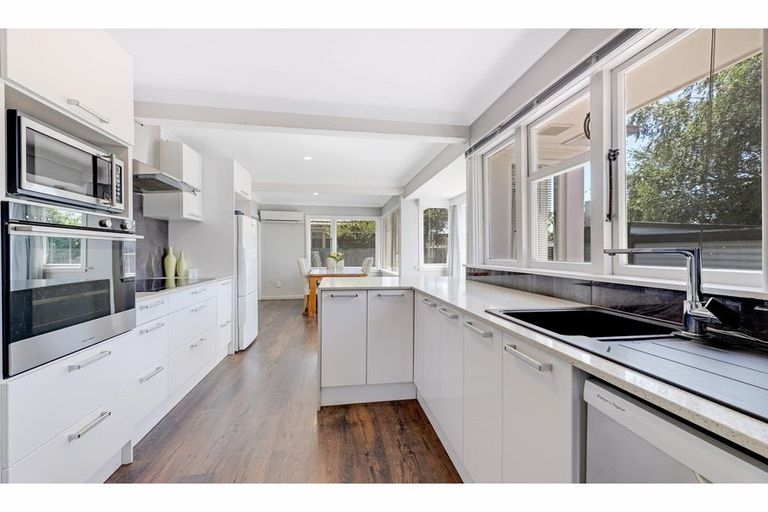 Photo of property in 15 Wyn Street, Hoon Hay, Christchurch, 8025