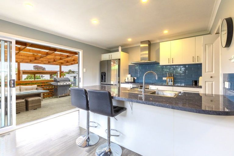 Photo of property in 18 Woburn Street, Waipukurau, 4200