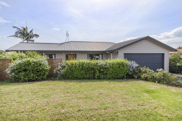 Photo of property in 32a Puriri Road, Pukekohe, 2120