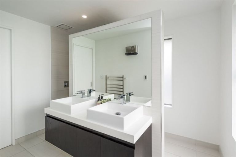 Photo of property in 3 New Creek Mews, Rolleston, 7614