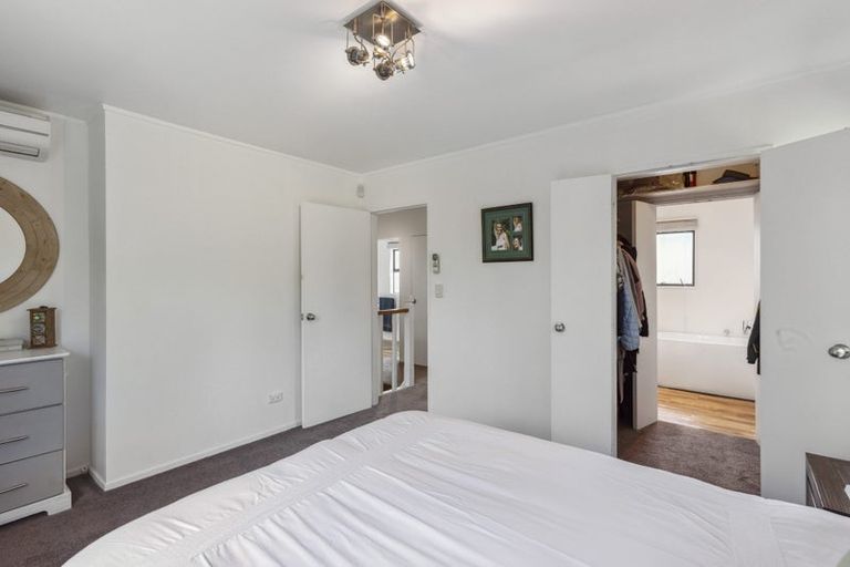 Photo of property in 30a Rata Road, Raumati Beach, Paraparaumu, 5032