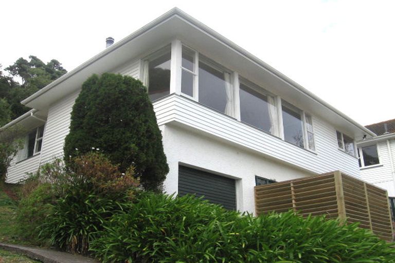 Photo of property in 72 Collier Avenue, Karori, Wellington, 6012