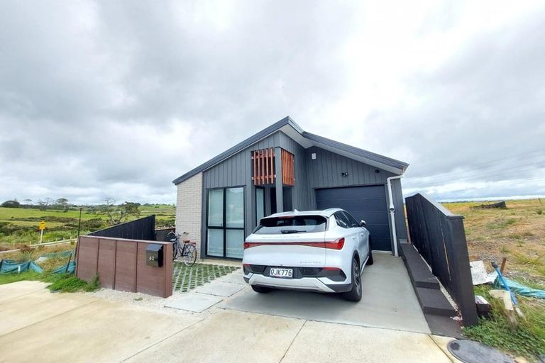 Photo of property in 82 Puwha Street, Massey, Auckland, 0614