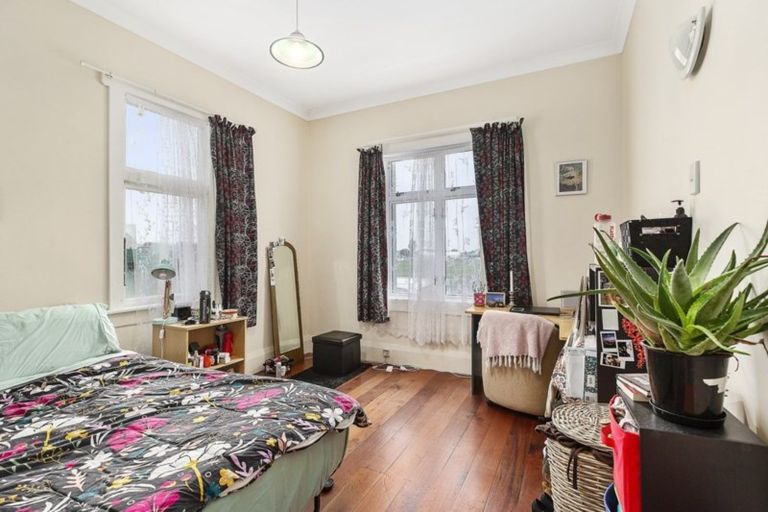 Photo of property in 16 Wellington Road, Hataitai, Wellington, 6021