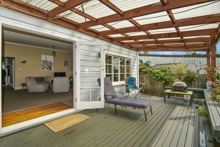 Photo of property in 157 Peel Street, Westport, 7825