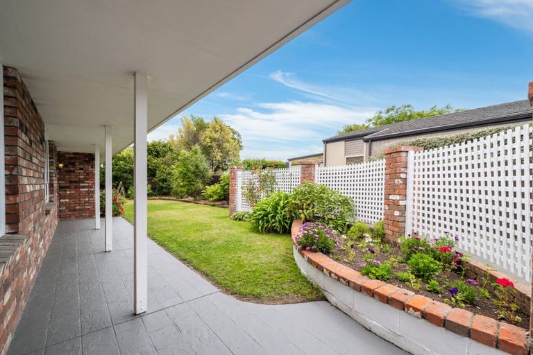 Photo of property in 21 Highsted Road, Bishopdale, Christchurch, 8053