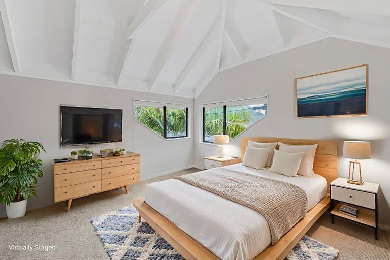 Photo of property in 1/62 Wairoa Road, Narrow Neck, Auckland, 0624