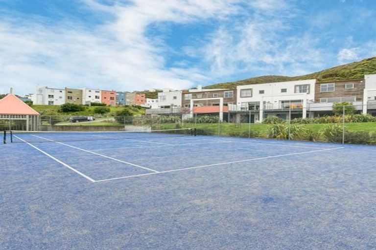Photo of property in 56 Saddleback Grove, Karori, Wellington, 6012